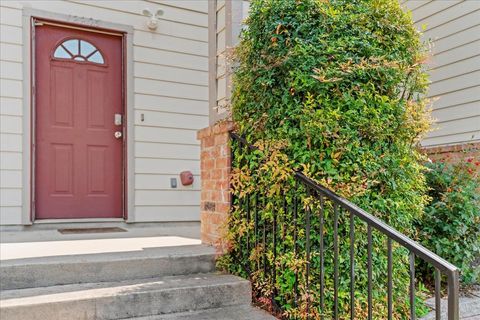 Photo of 12205 Abbey Glen LN, Austin, TX 78753 (MLS # 9266634)