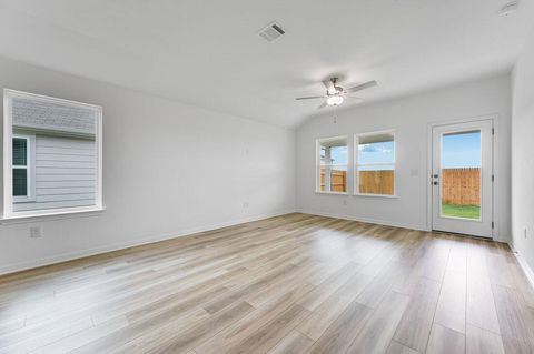 Tiny photo for 14109 Matterod DR, Del Valle, TX 78617 (MLS # 8065368)