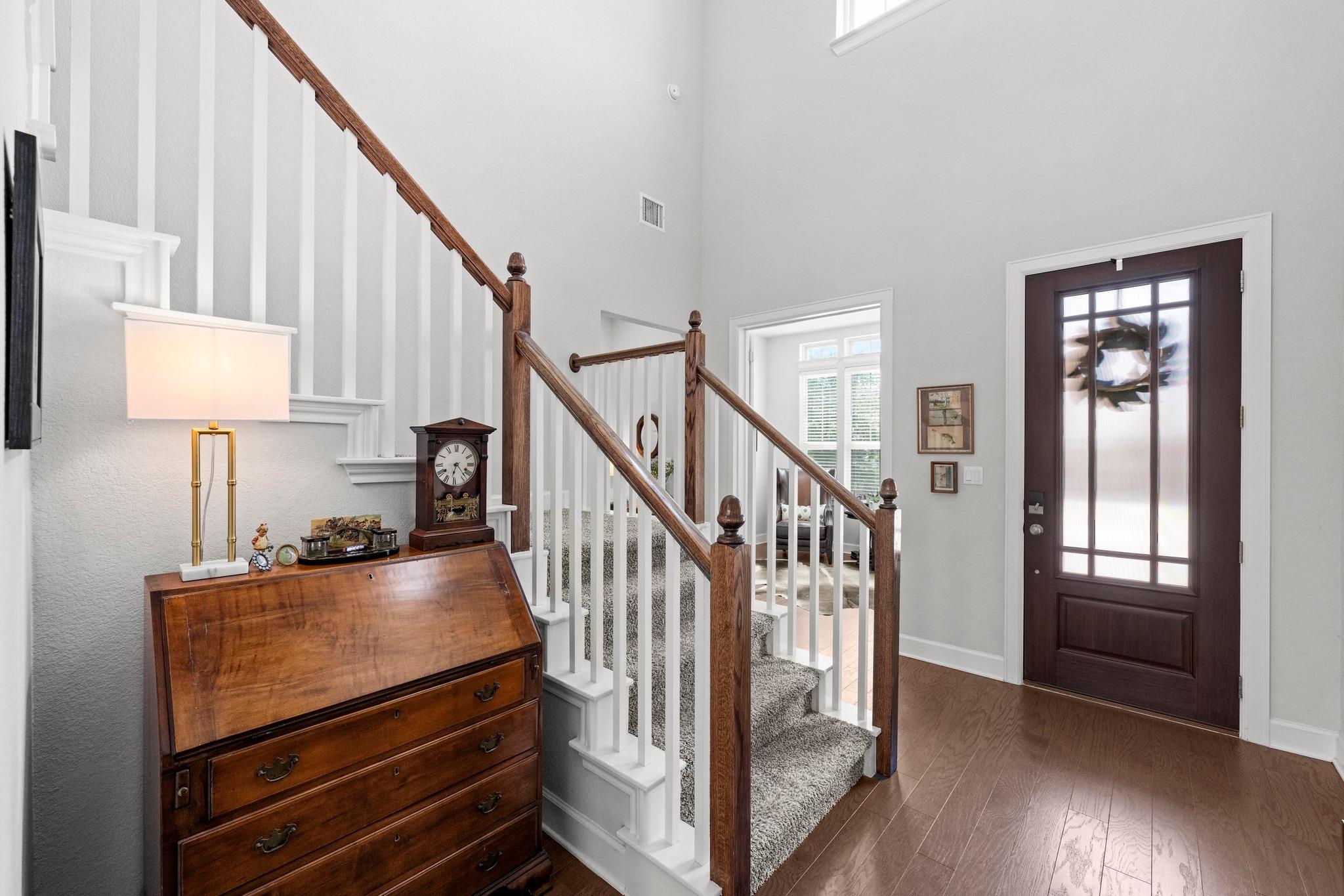 181 Village Oak DR