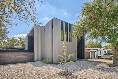 Photo of 7525 Delafield LN #A, Austin, TX 78752 (MLS # 9618546)