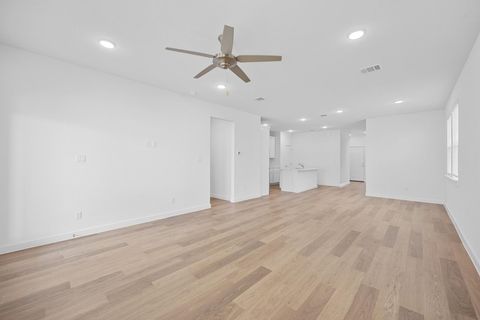 Tiny photo for 8016 Shining Flor RUN, Lago Vista, TX 78645 (MLS # 6640693)