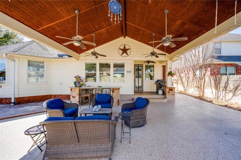 Photo of 2602 Elkhorn Ranch RD, Leander, TX 78641 (MLS # 6547212)