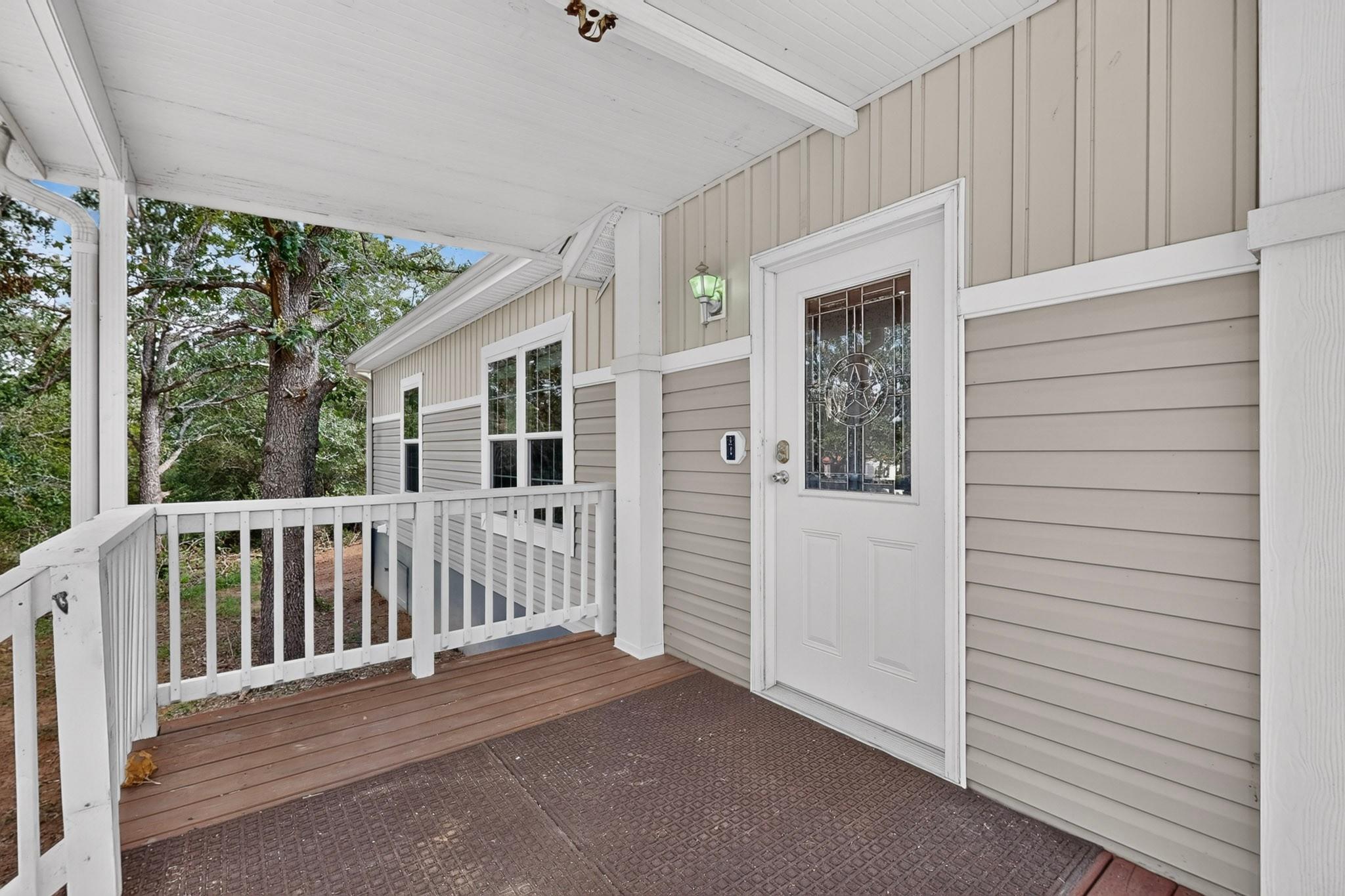 300 Flaming Oak DR
