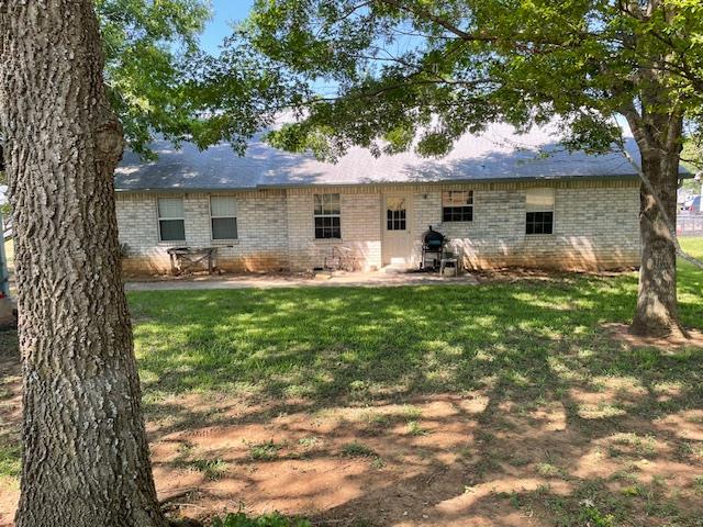 514 Hackberry ST W
