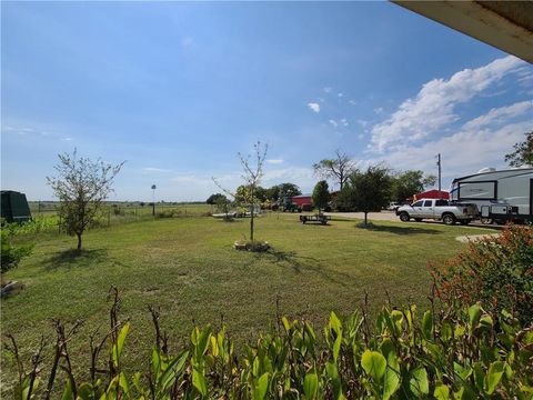 Photo of 609 County Road 420, Taylor, TX 76574 (MLS # 7183724)
