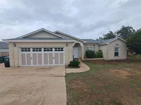 Photo of 21604 Boggy Ford RD, Lago Vista, TX 78645 (MLS # 7744908)