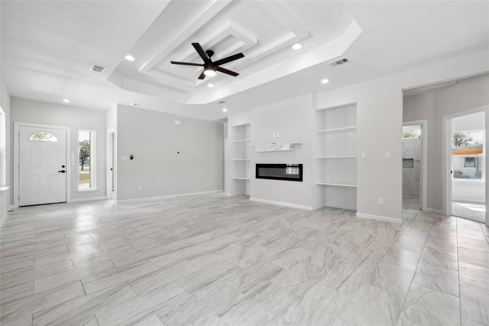 956 S Highway 304 Highway