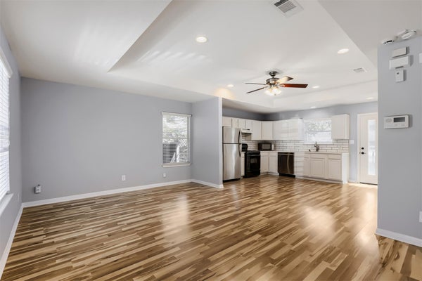 2109 PENNSYLVANIA AVE # B, AUSTIN, TX 78702 - Image b991b60a4a72f0e4e1b22b7242bd9bc6/2312090972