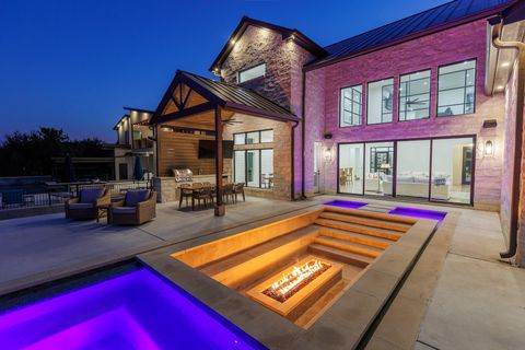 241 Lazy Oaks LN Kingsland TX 78639