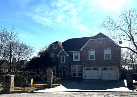 Photo of 929 N Horton ST, La Grange, TX 78945 (MLS # 3117491)