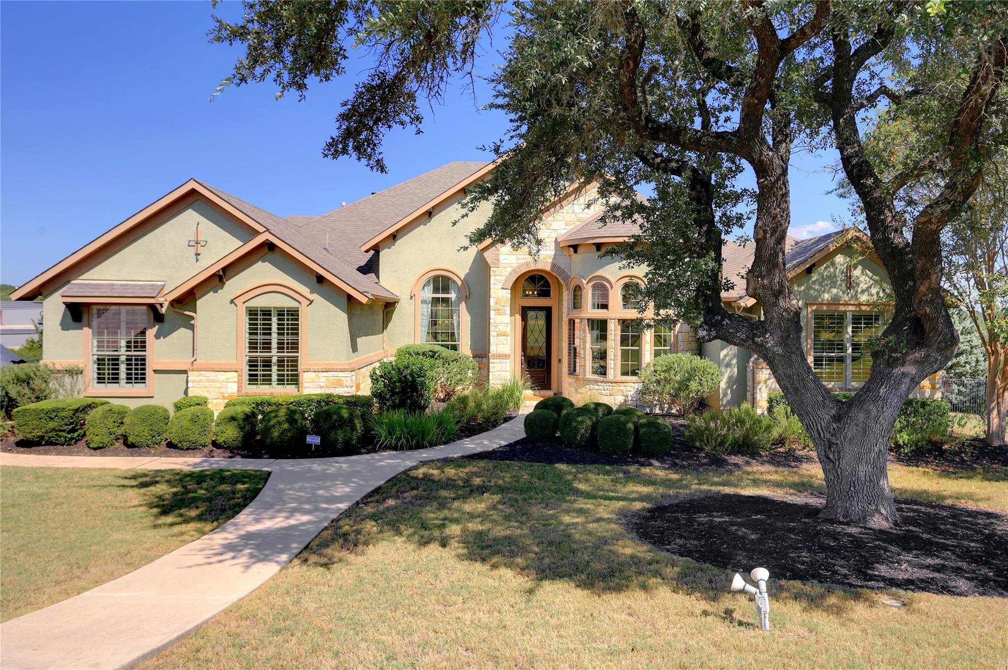 140 Hawthorne LOOP