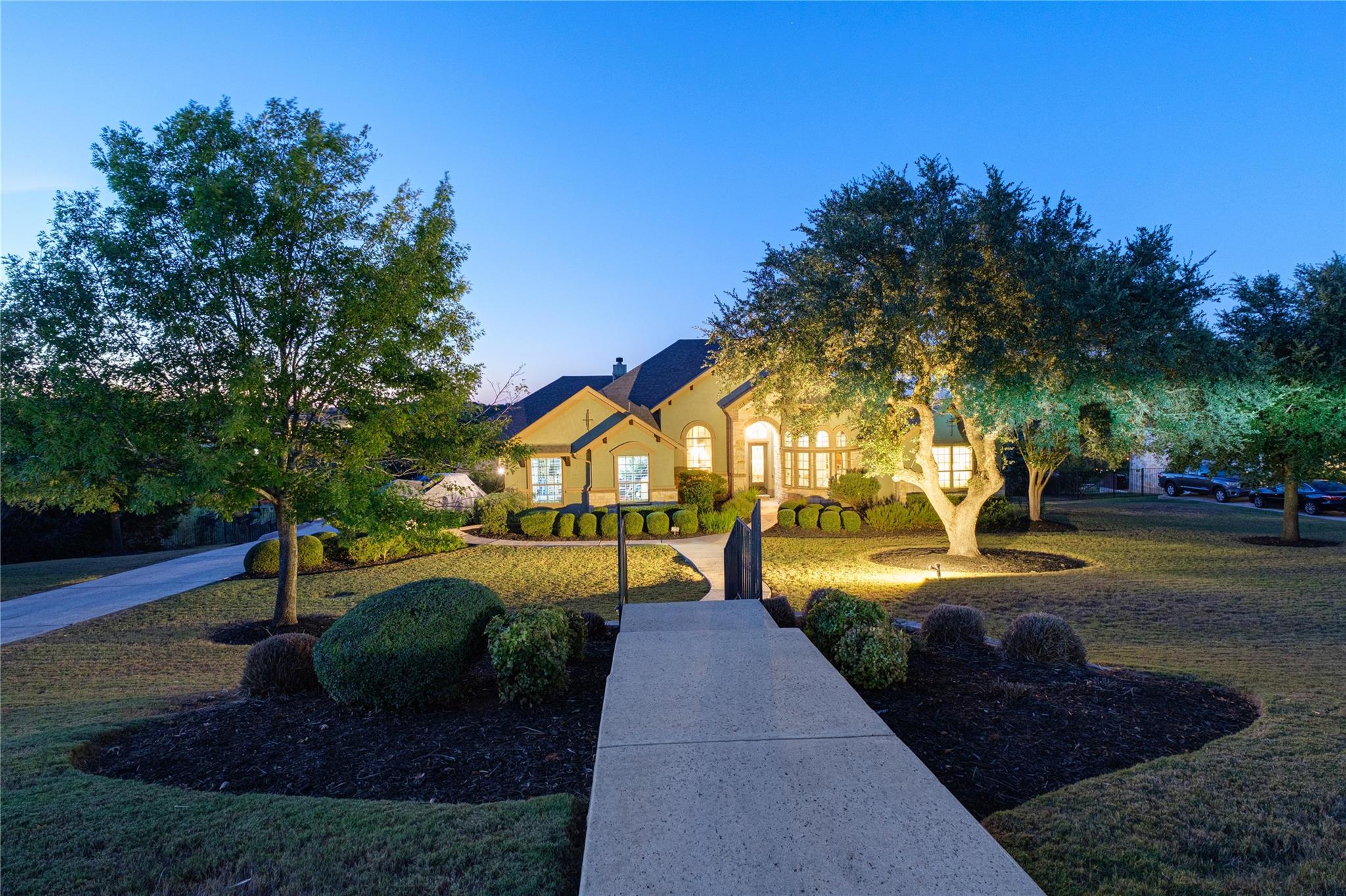 140 Hawthorne LOOP
