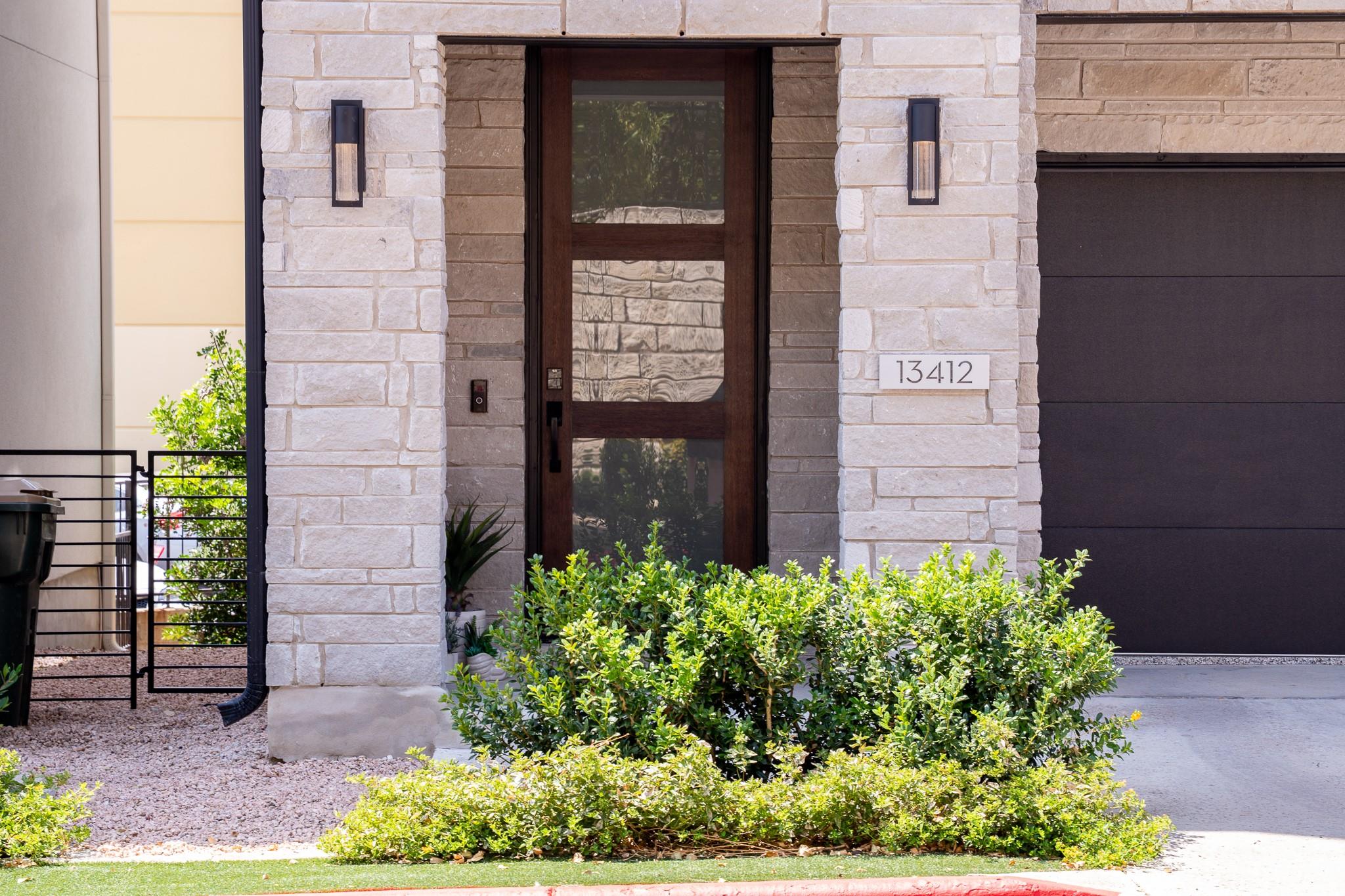 13412 Galleria CIR