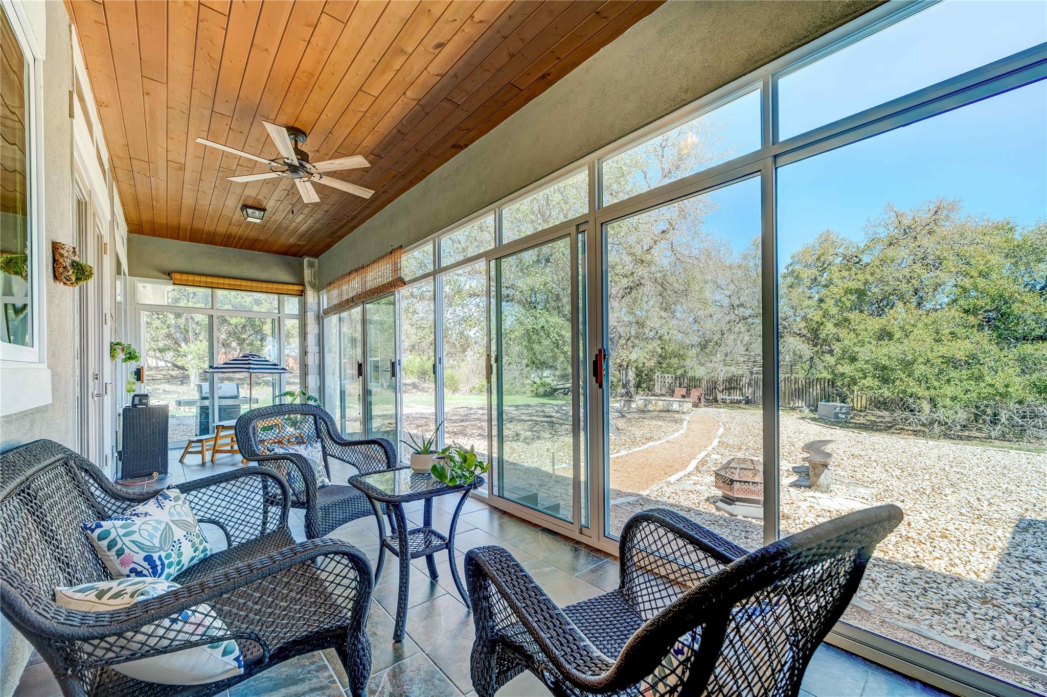 1123 Long Hollow HOLW