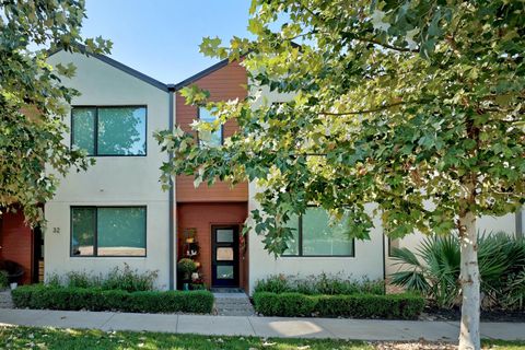 Photo of 1931 E 38th 1/2 ST #33, Austin, TX 78723 (MLS # 1305593)