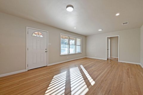 Tiny photo for 1900 Cedar Ave, Austin, TX 78722 (MLS # 5918161)
