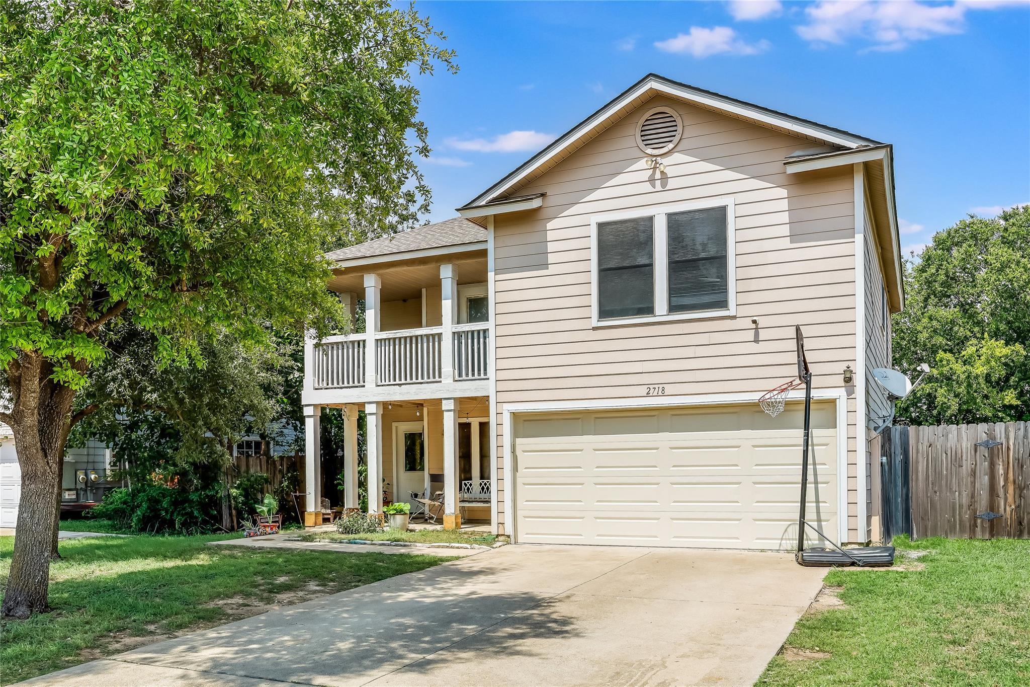 2718 Georgian DR
