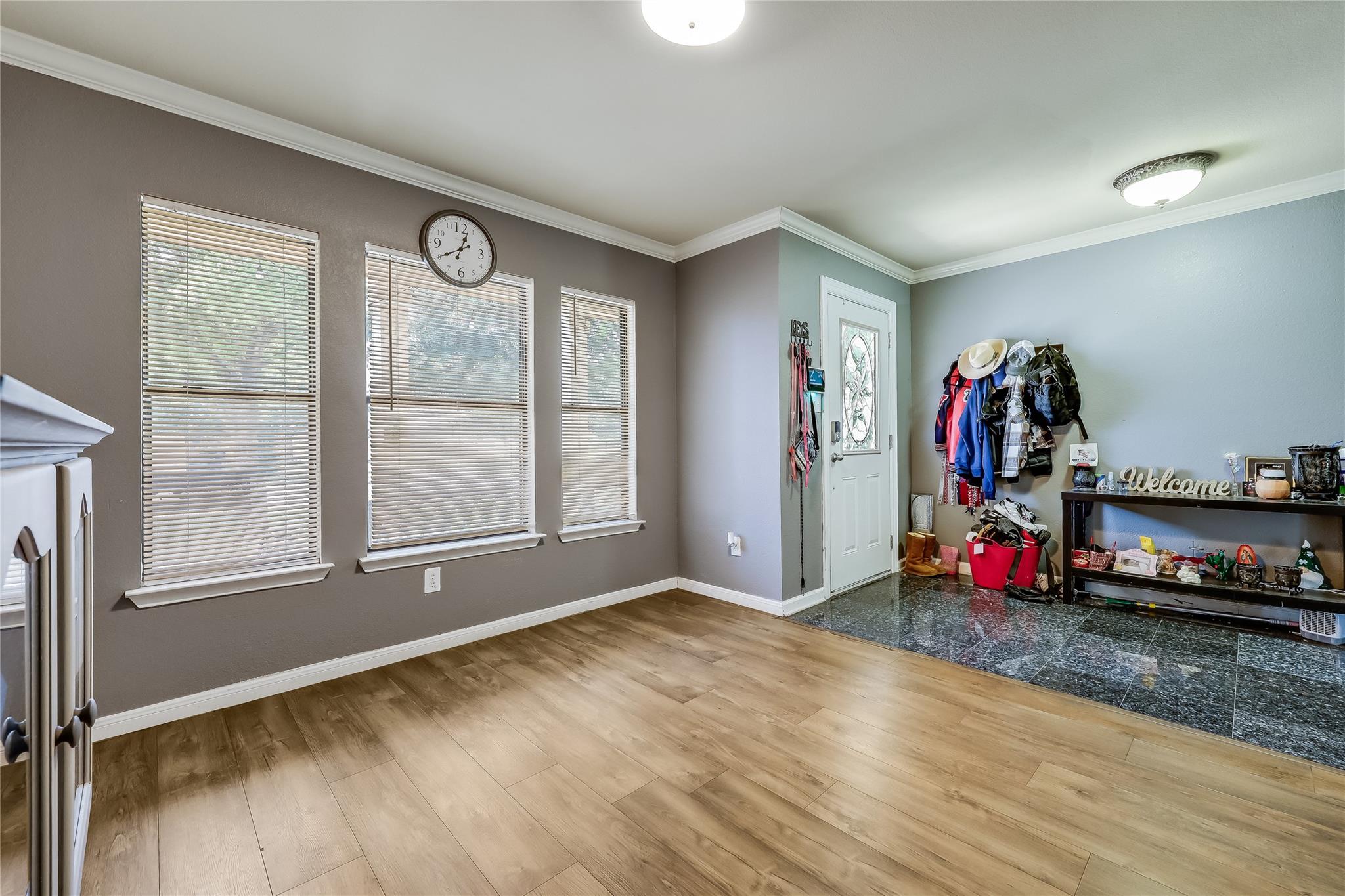 2718 Georgian DR