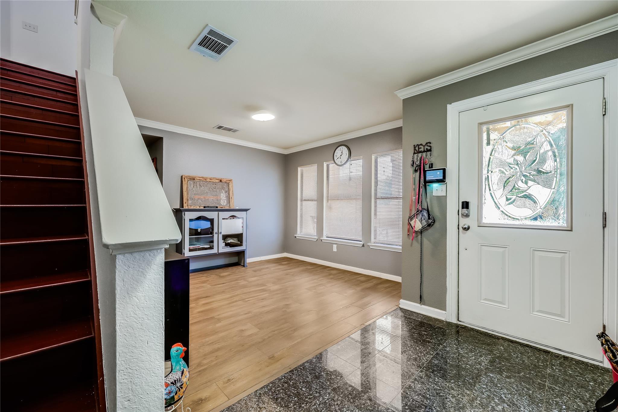 2718 Georgian DR