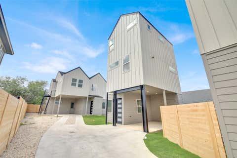 Photo of 7208 Providence Ave #2, Austin, TX 78752 (MLS # 3083242)