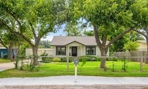 6611 Mira Loma LN Austin TX 78723