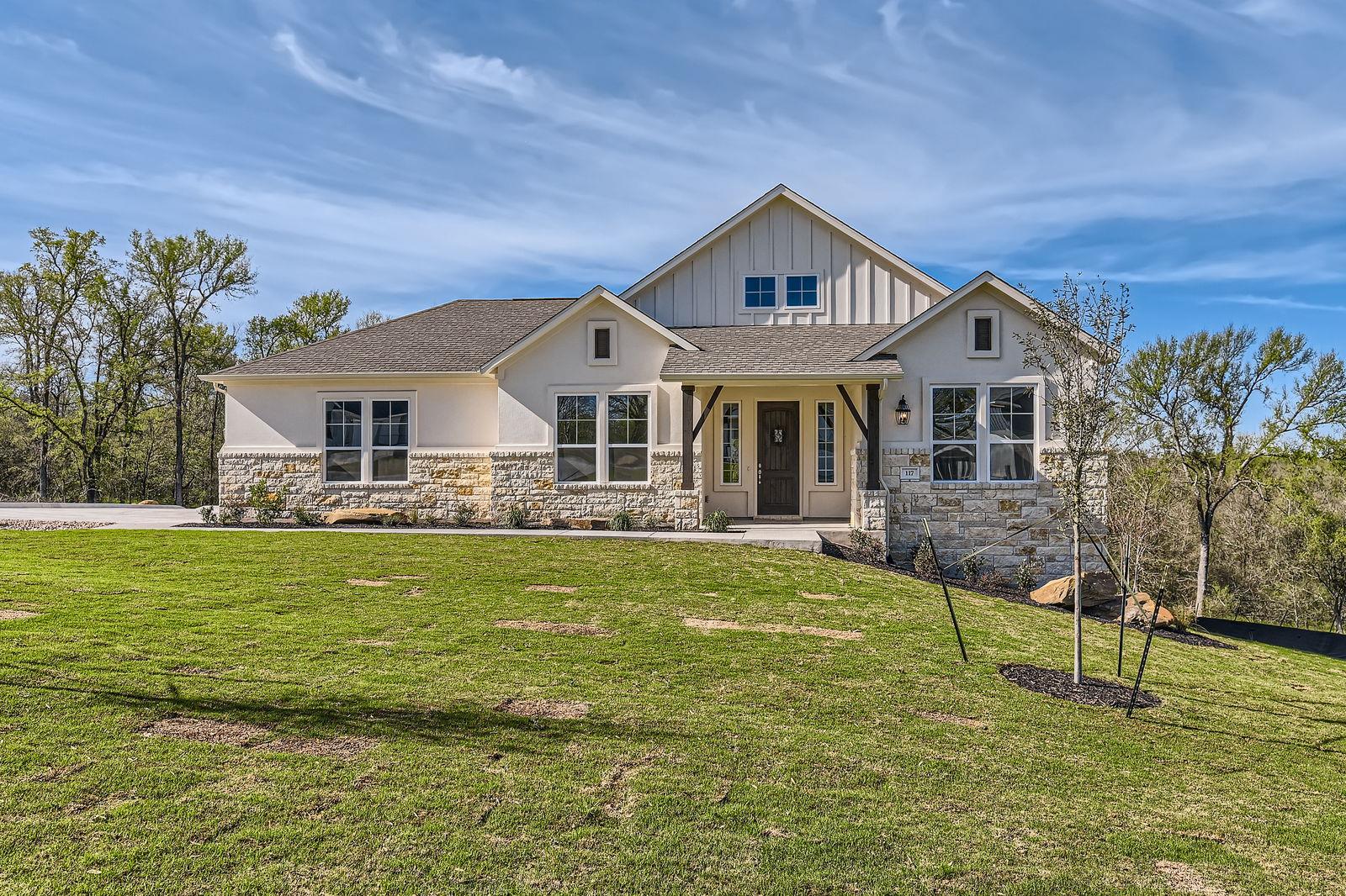 117 Booted Eagle Claw CV