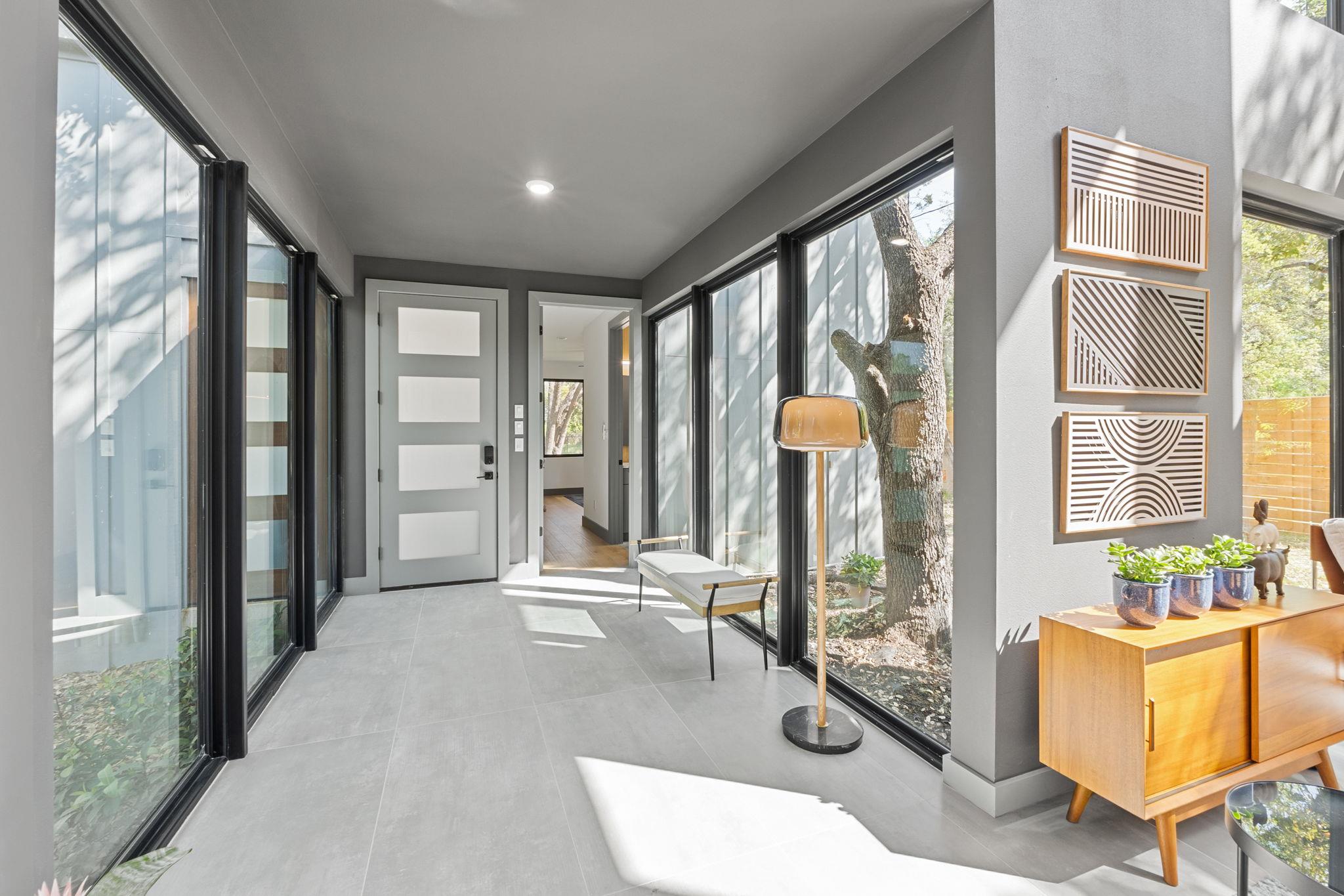 5908 Lakeside TRL