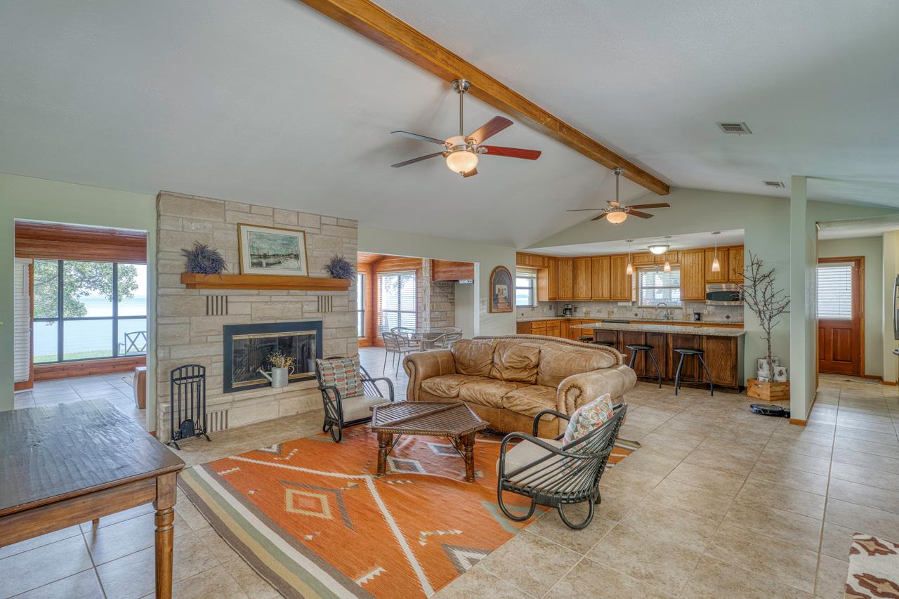 209 Senisa DR