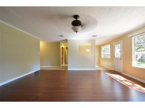 Tiny photo for 7901 Croftwood DR, Austin, TX 78749 (MLS # 7350674)