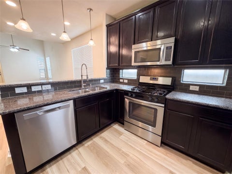 Tiny photo for 2101 Rivers Edge WAY #29, Austin, TX 78741 (MLS # 2383162)