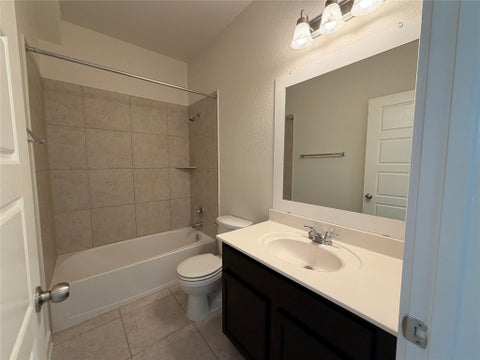 Tiny photo for 2101 Rivers Edge WAY #29, Austin, TX 78741 (MLS # 2383162)