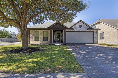 Photo of 3300 Winding Shore LN, Pflugerville, TX 78660 (MLS # 2399620)