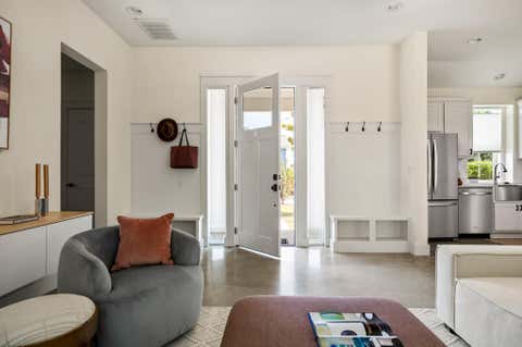 Photo of 1176 Lott Ave, Austin, TX 78721 (MLS # 6937459)