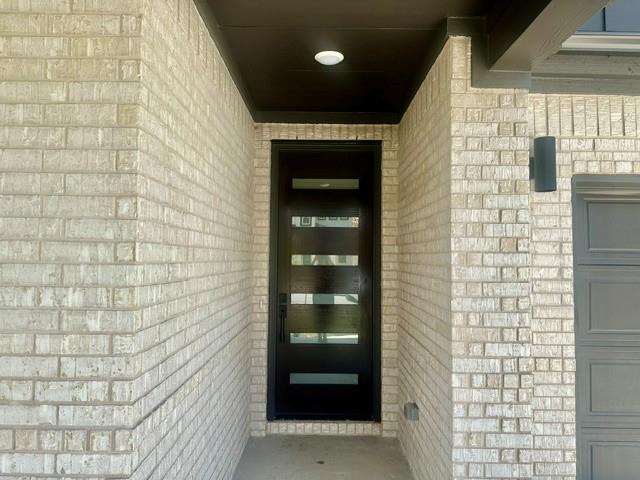 19600 Erna DR