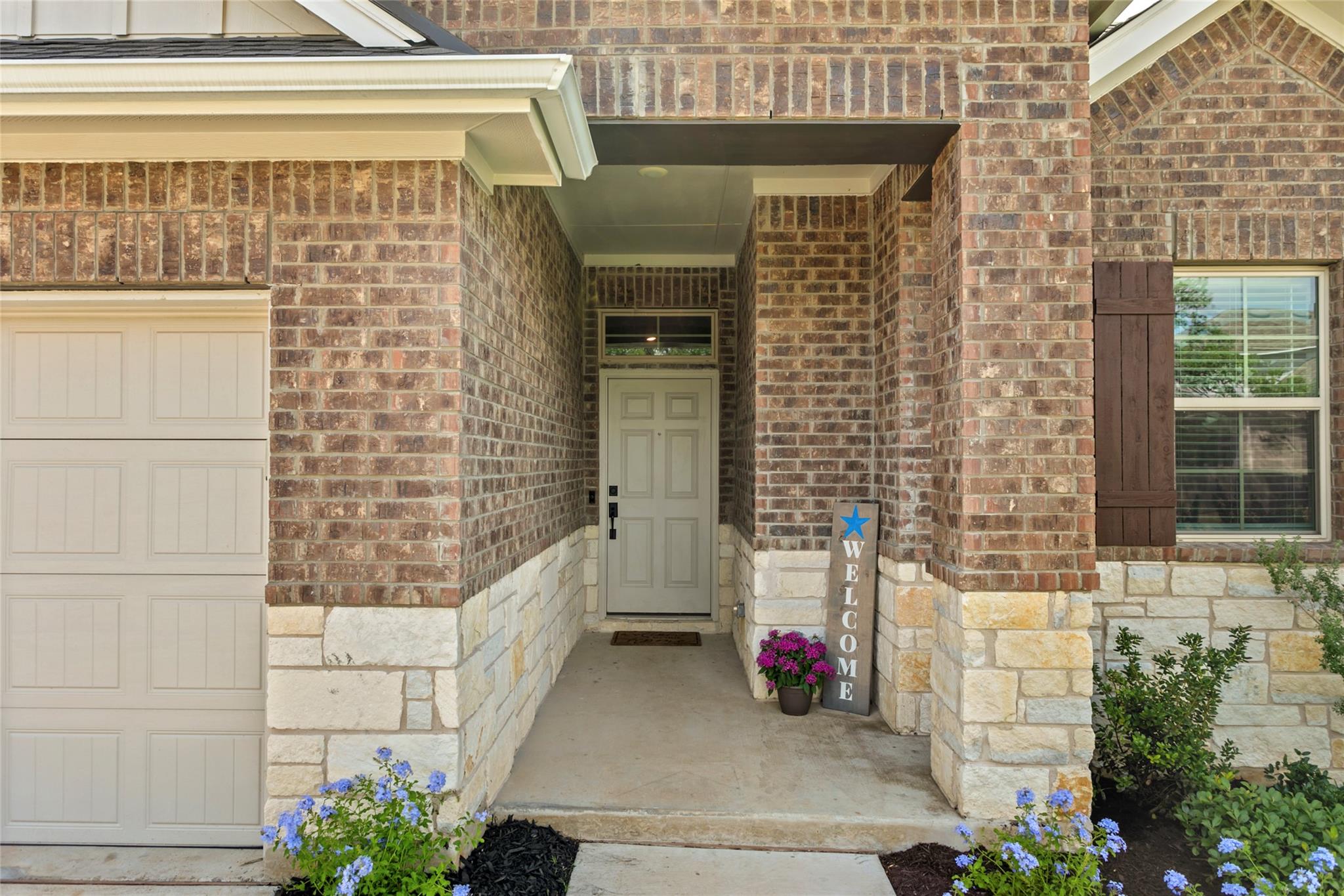 205 Goshen DR