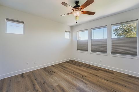 Tiny photo for 2709 E 13th ST, Austin, TX 78702 (MLS # 5507985)