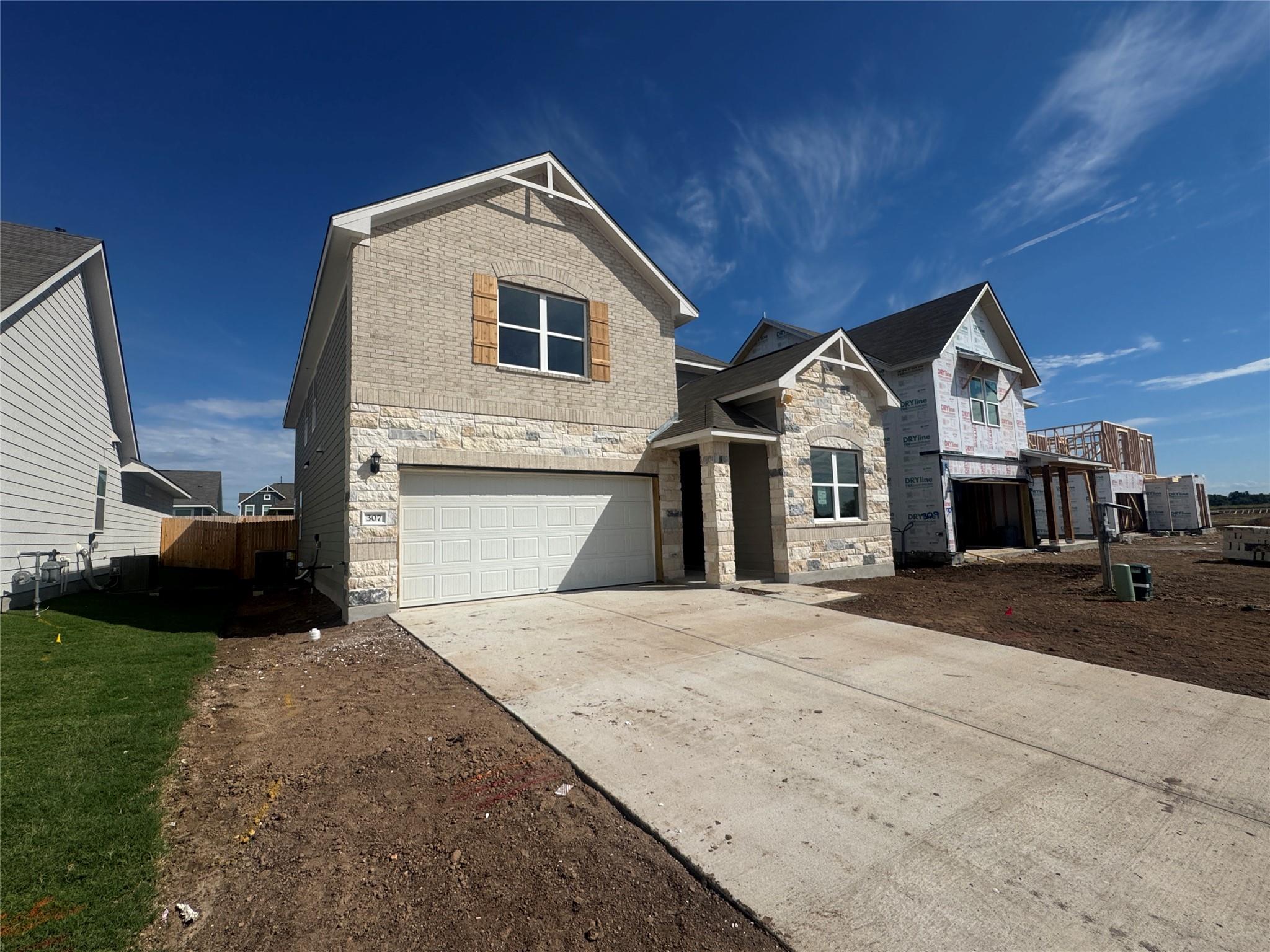 307 Willow Heights DR