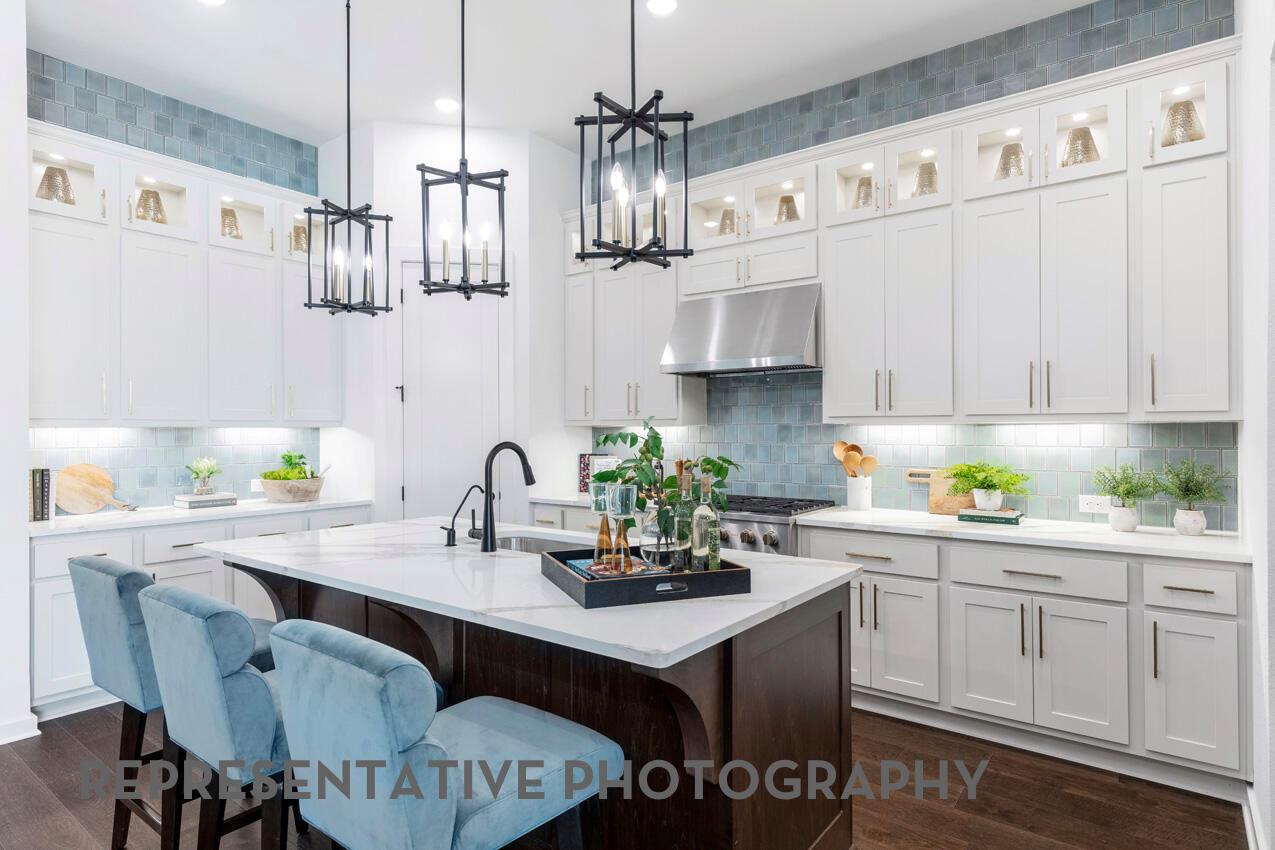 1700 Crimson Sunset DR