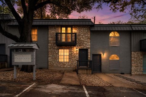 1912 Lightsey RD 4 Austin TX 78704