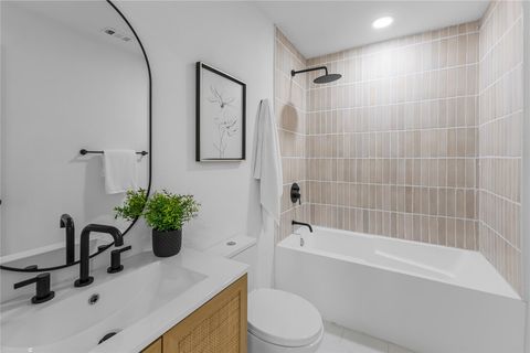 Tiny photo for 2404 Santa Rita ST, Austin, TX 78702 (MLS # 3490801)