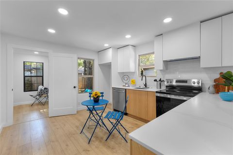 Tiny photo for 2404 Santa Rita ST, Austin, TX 78702 (MLS # 3490801)