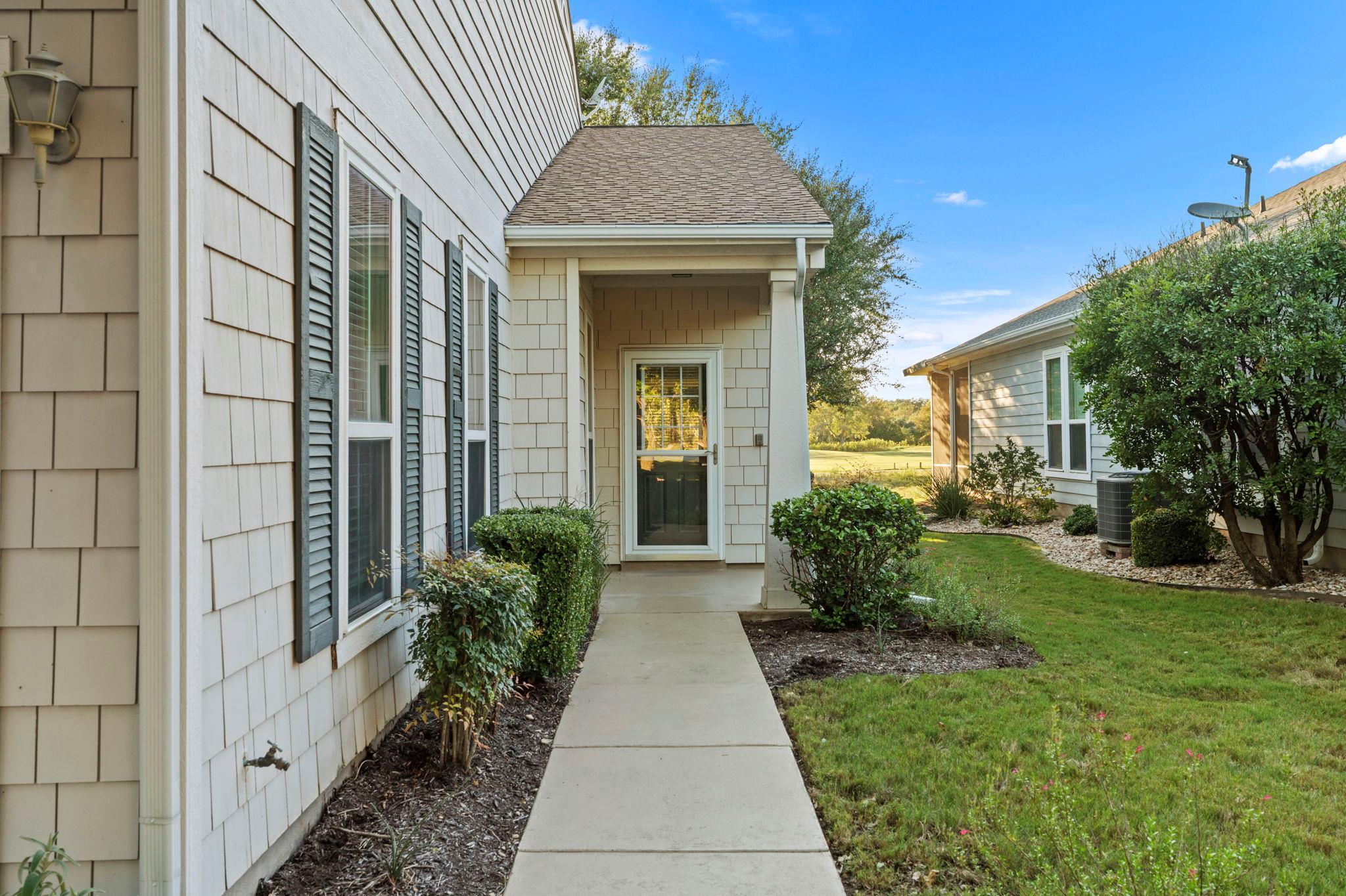 123 Dickens CIR