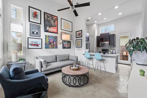 Tiny photo for 1304 Palo Duro RD #B, Austin, TX 78757 (MLS # 6502275)