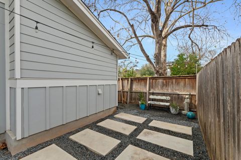 Tiny photo for 1304 Palo Duro RD #B, Austin, TX 78757 (MLS # 6502275)