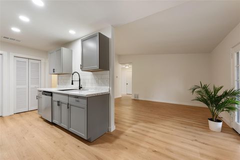 Tiny photo for 4605 Brassiewood DR, Austin, TX 78744 (MLS # 5436356)