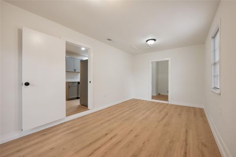 Tiny photo for 4605 Brassiewood DR, Austin, TX 78744 (MLS # 5436356)