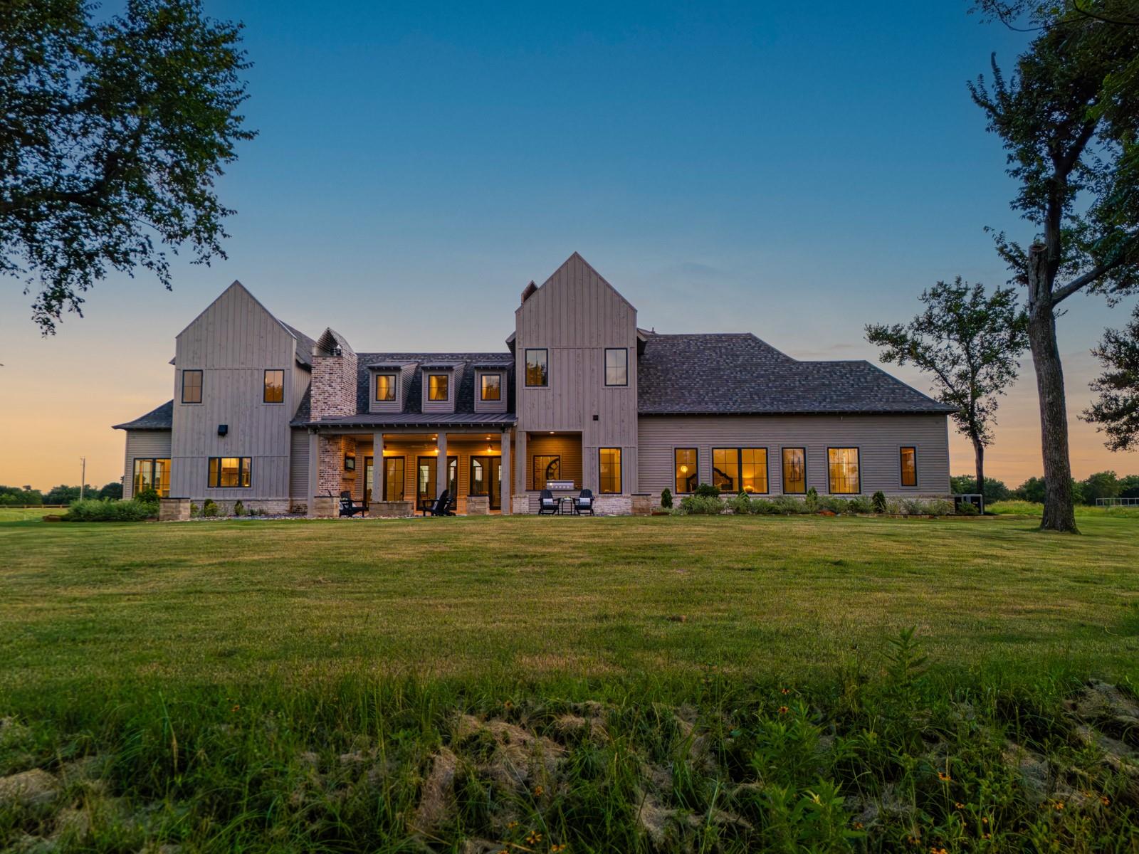 404 Blackberry LN