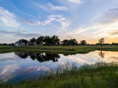 404 Blackberry LN Washington TX 77880