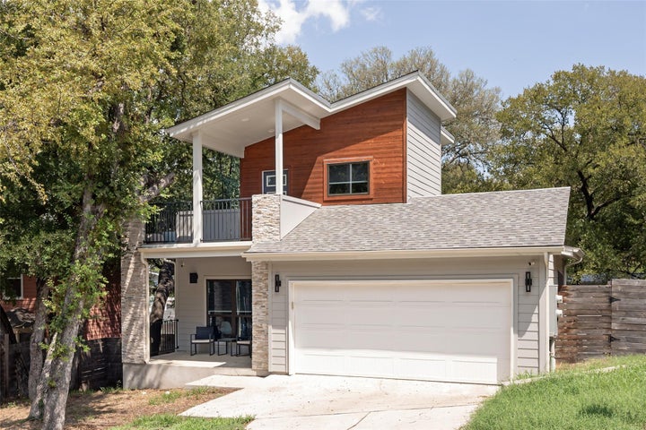 Photo 1 of 15 — 1193 E M. Franklin Ave 2, Austin, TX 78721