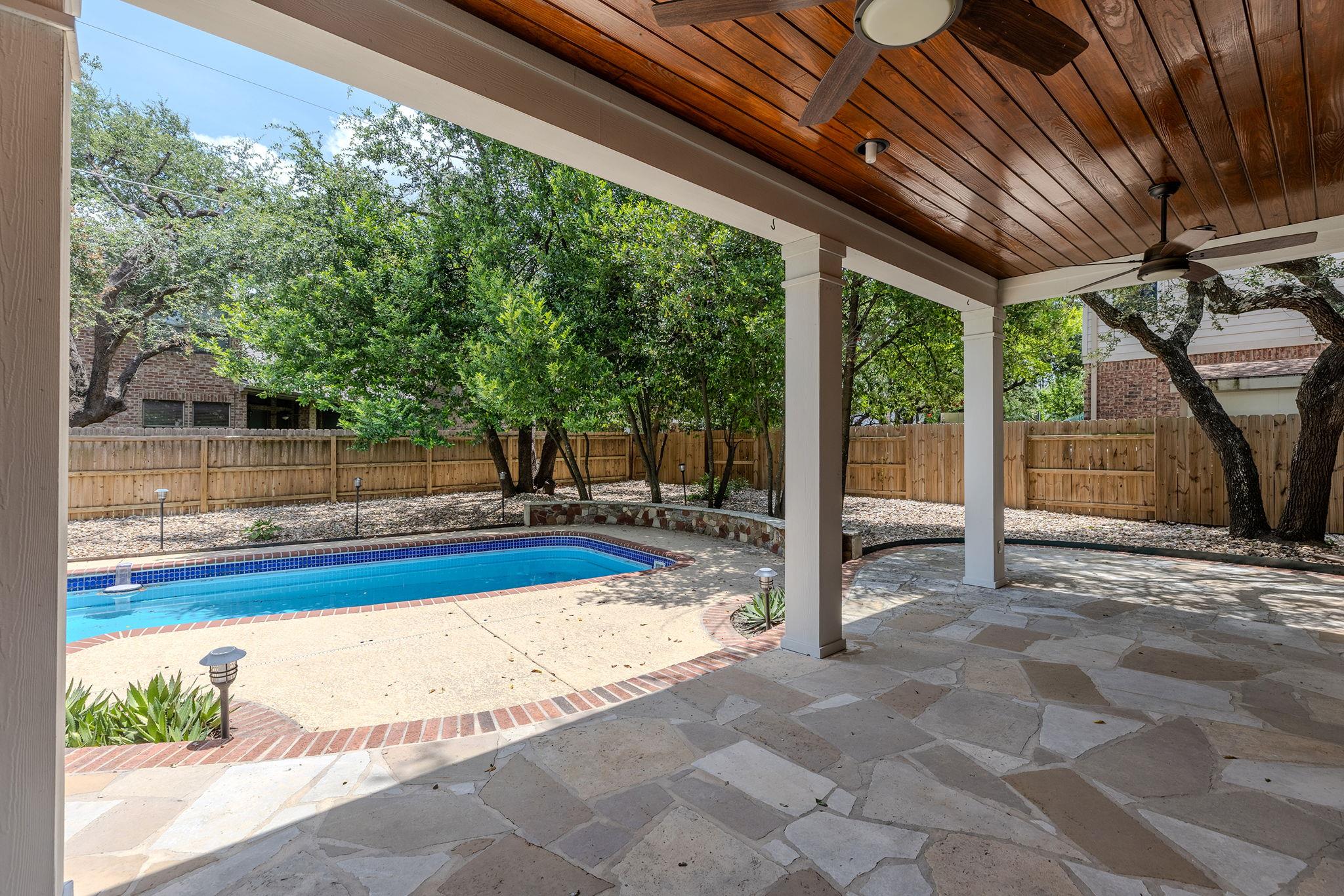 2227 Buena Vista LN